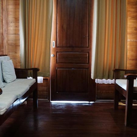 Grand Raka Homestay Lovina  Exterior photo