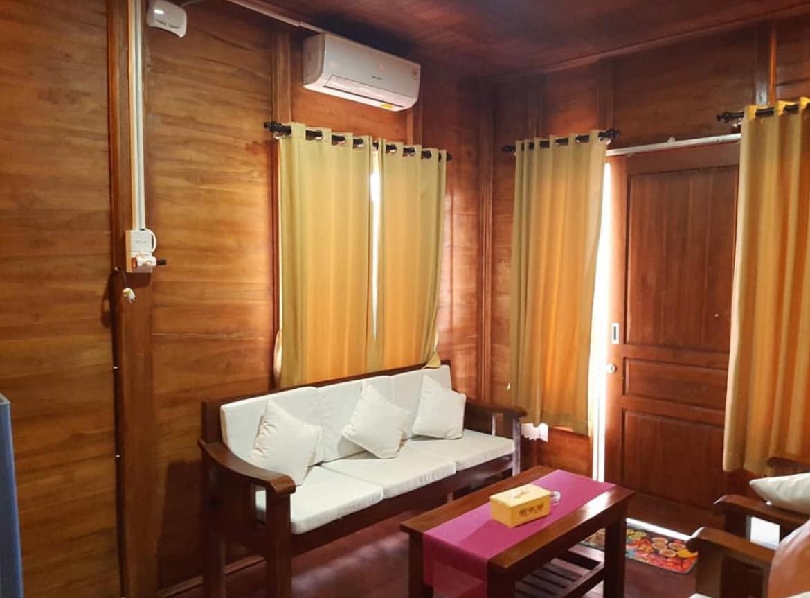 Grand Raka Homestay Lovina  Exterior photo