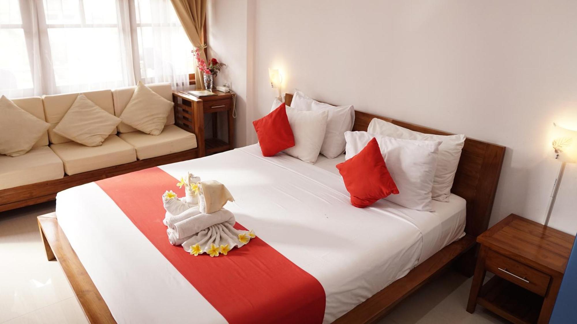 Grand Raka Homestay Lovina  Exterior photo